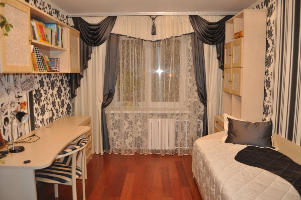 Легкие шторы в спальню