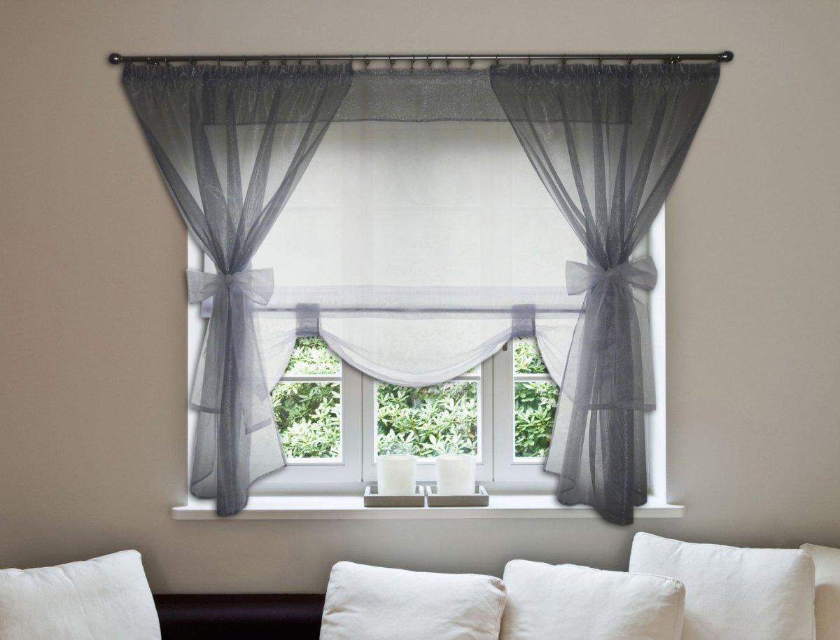 Шторы с шитьем и кружевом на кухню