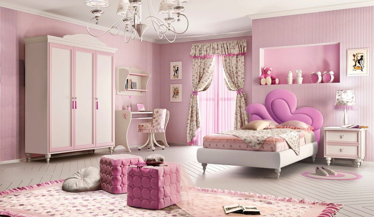 Розовая мебель для девочки в спальню