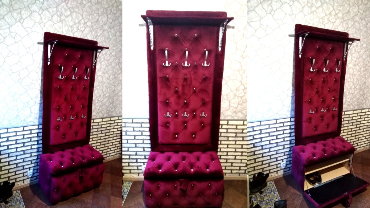 Прихожая с каретной стяжкой и зеркалом