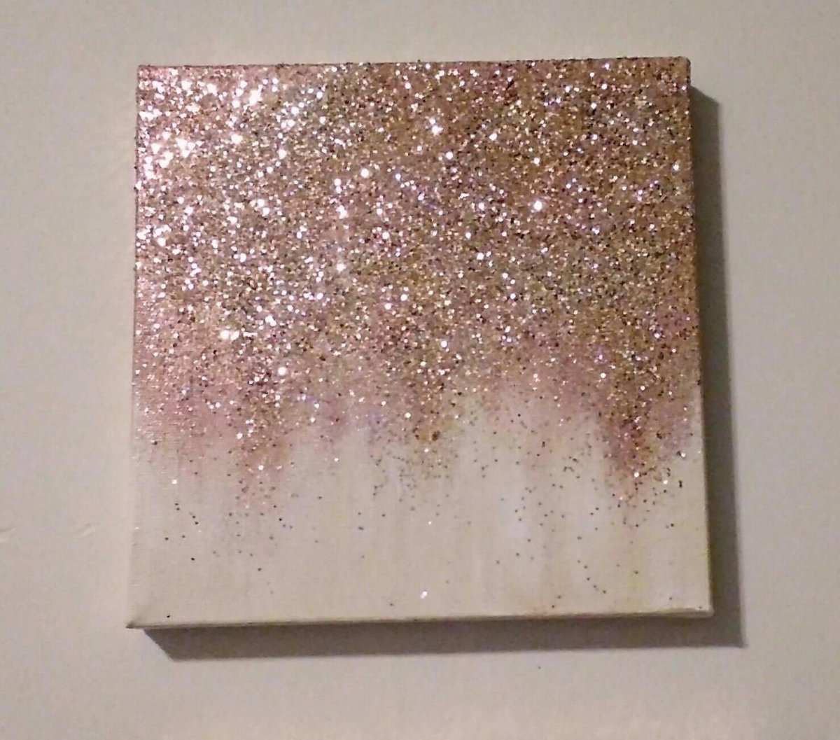 Розовый глиттерный бумага