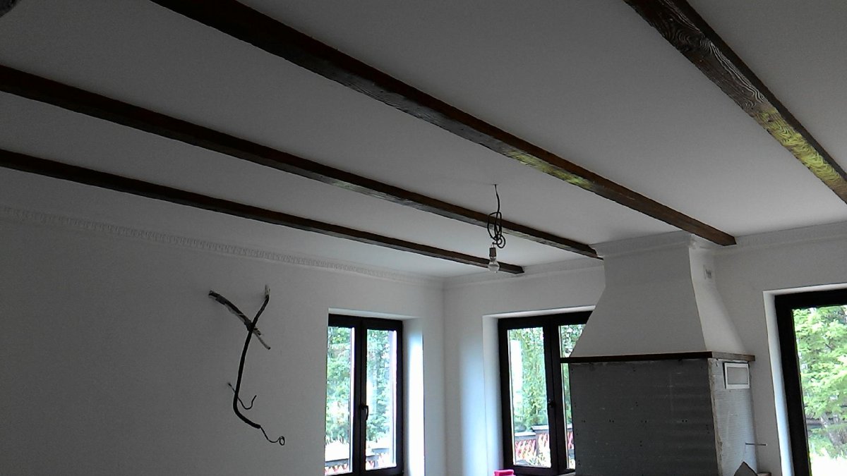 Фальш балка потолочная