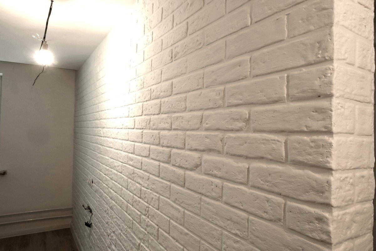 Разрушенная стена обои штукатурка