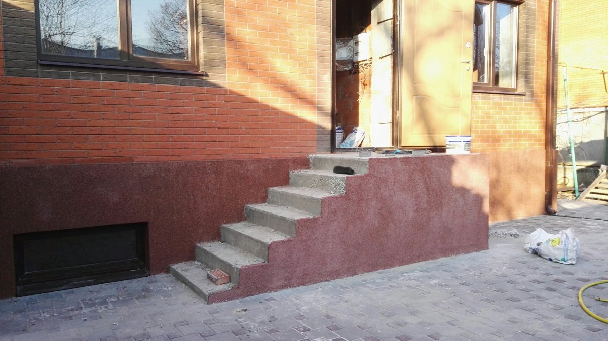 Декоративная штукатурка цоколя