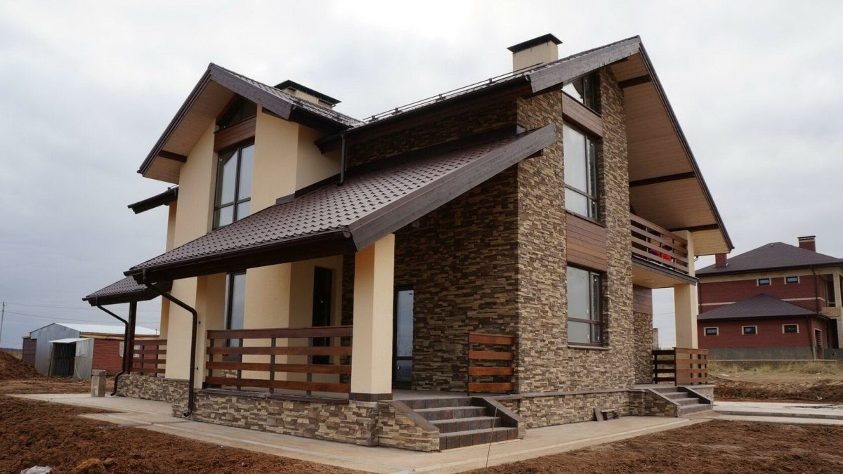 Баварский Шале камень и дерево