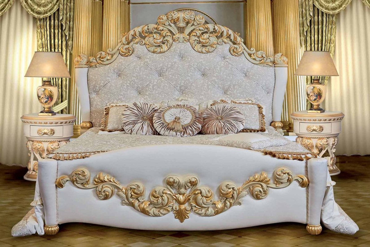 Спальня Барокко в бежевом