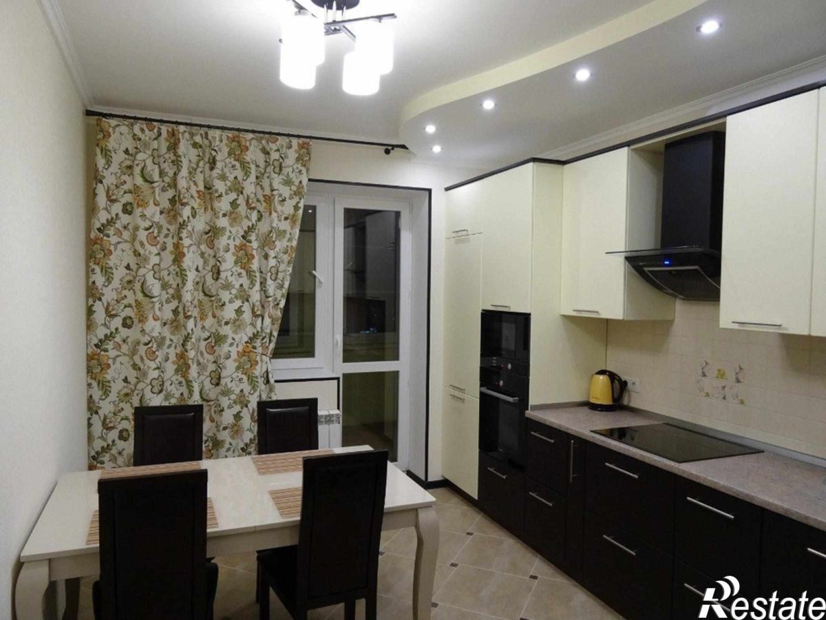 Четырехкомнатная квартира в панельном доме