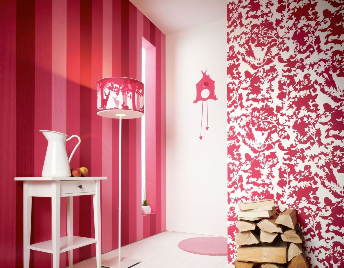 Интересная поклейка обоев