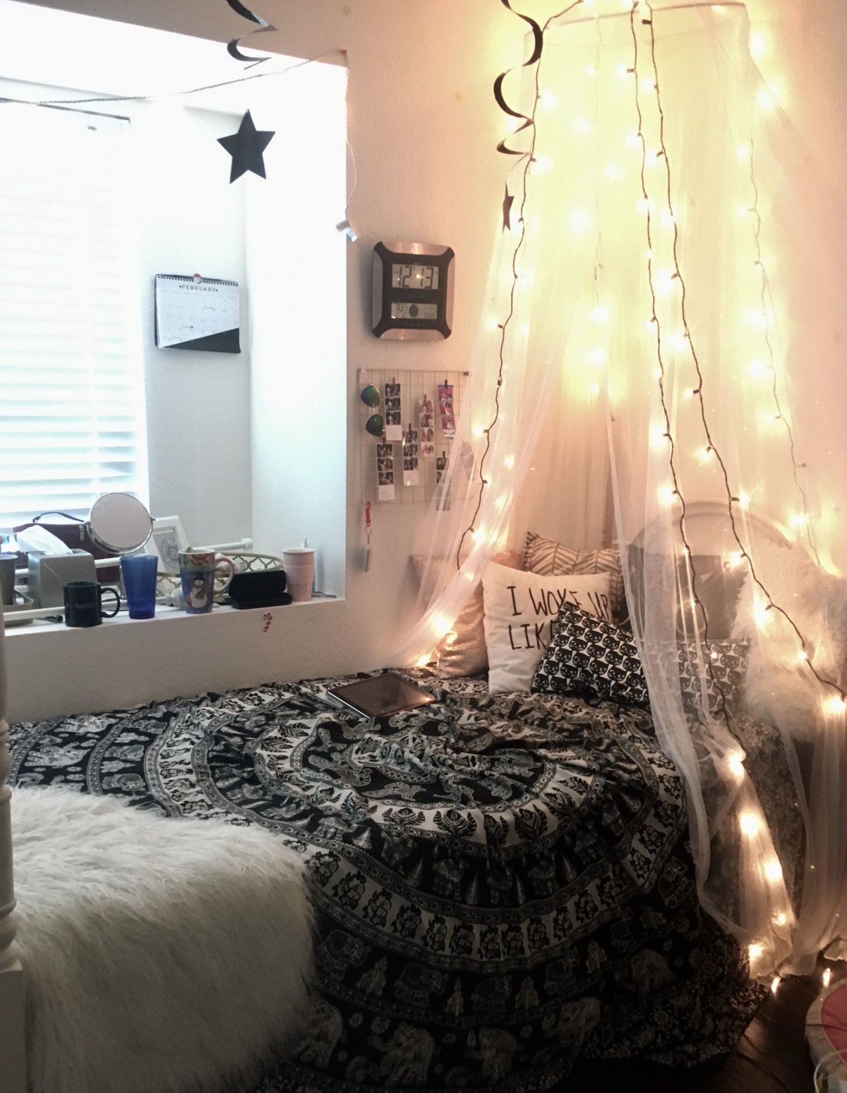 Американская комната подростка с подсветкой для девочки