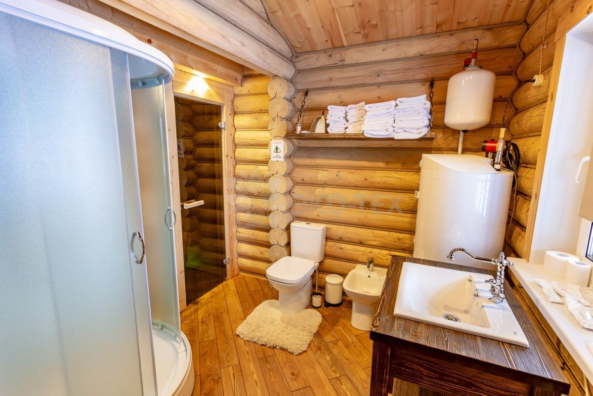 Баня из оцилиндрованного бревна интерьер