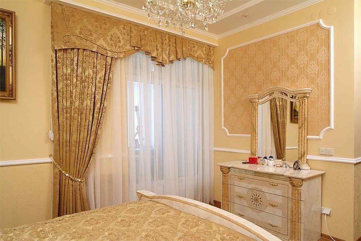 Ассиметричные шторы для спальни