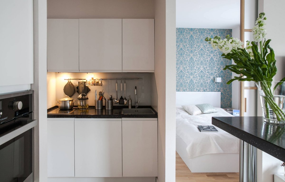 Кухня в маленькой студии