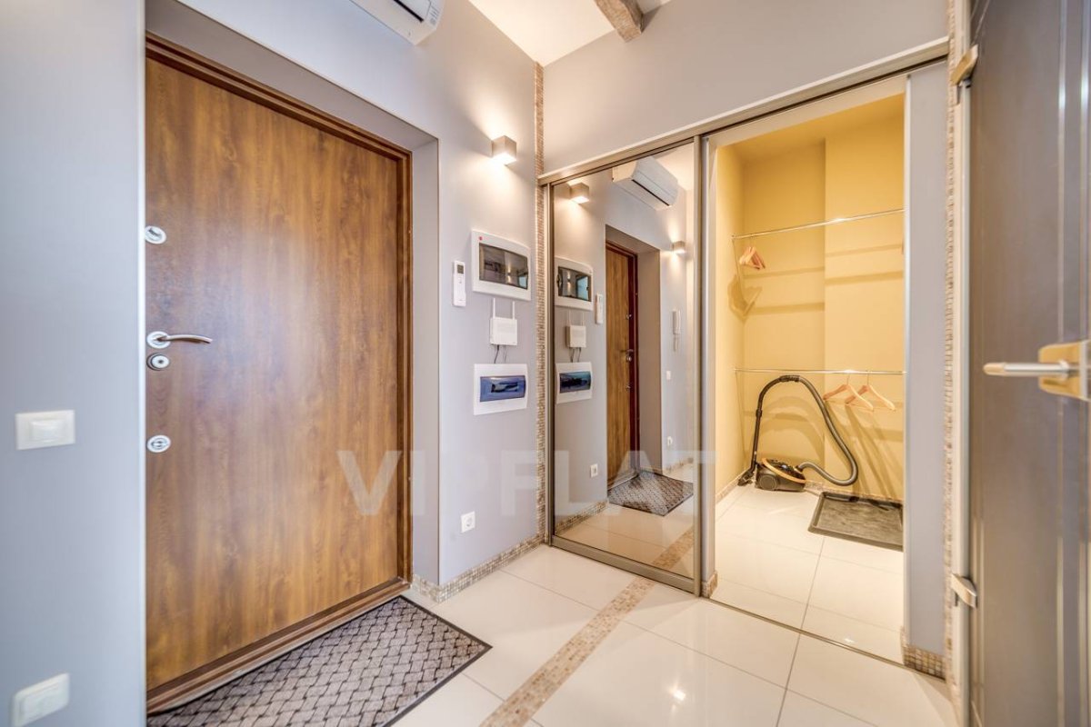 Встроенные шкафы в прихожую