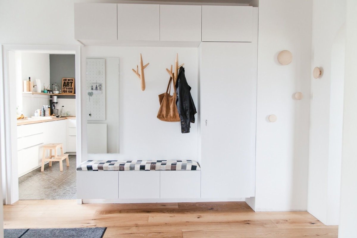 Икеа БЕСТО В прихожей