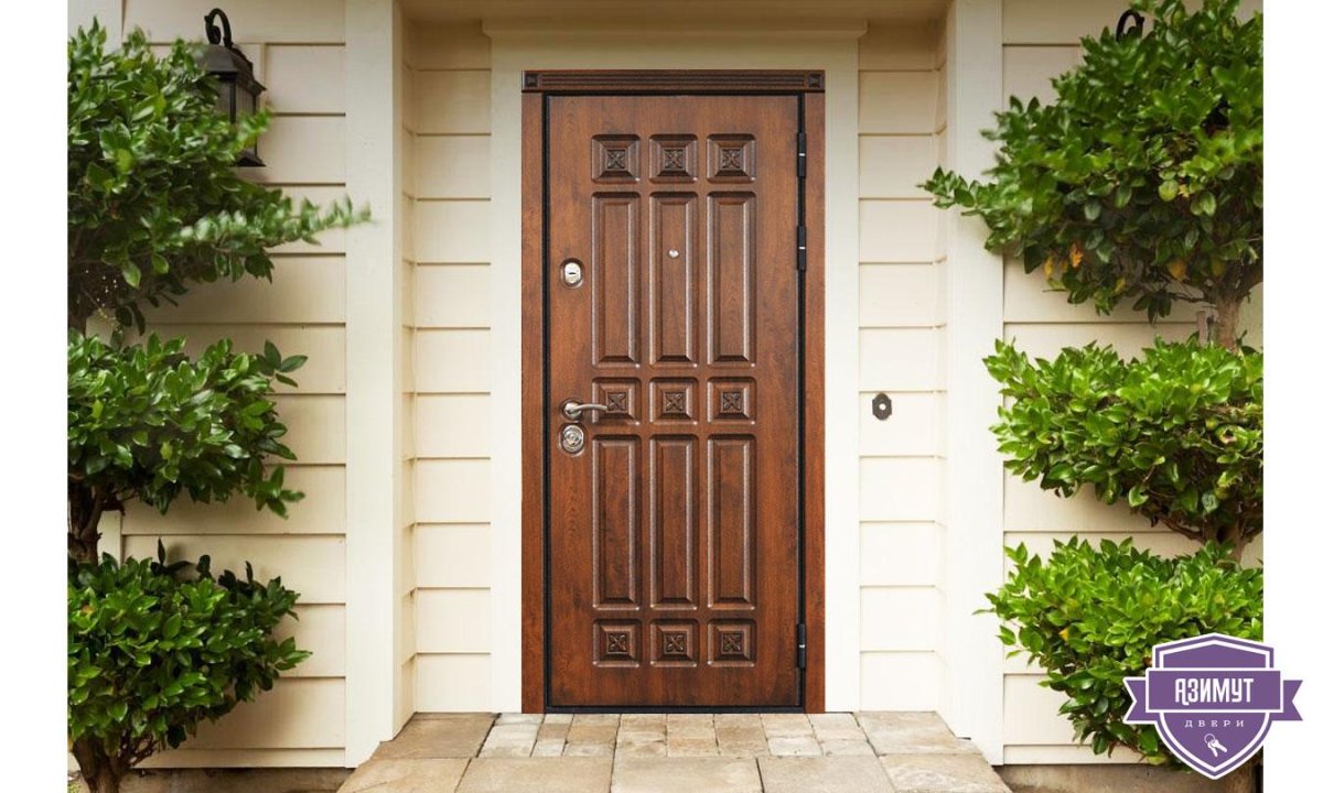 Входная дверь в английском стиле