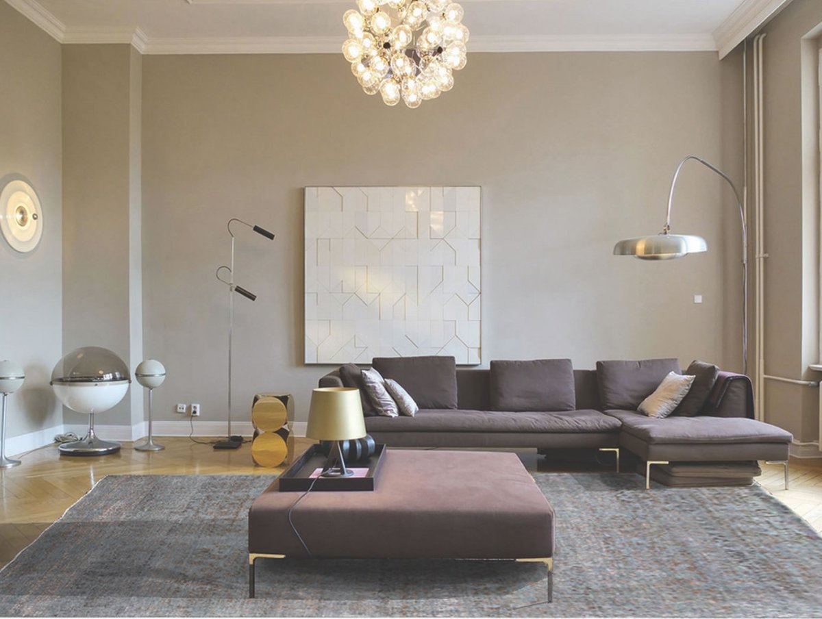 Покраска стен в гостиной