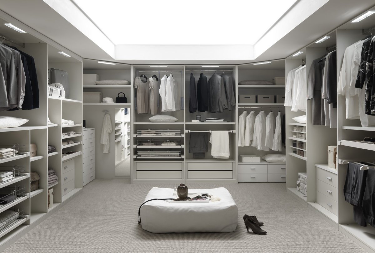 Радиусный шкаф в спальню