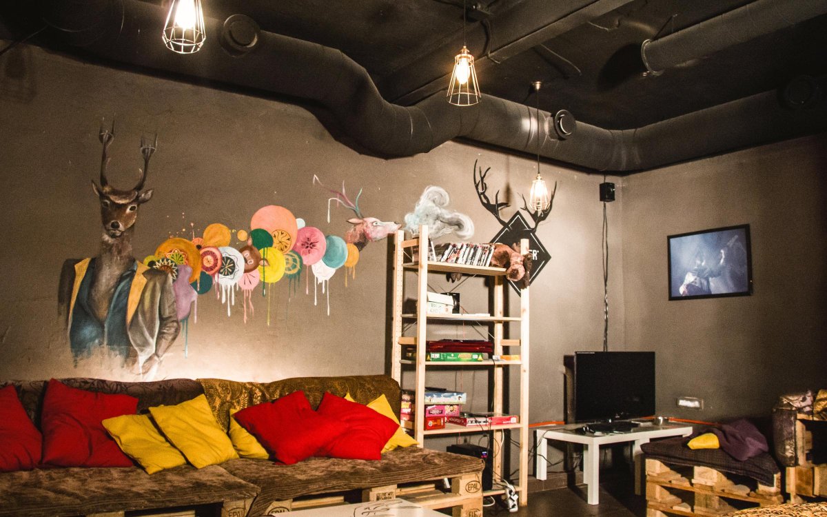 Комната в стиле андеграунд