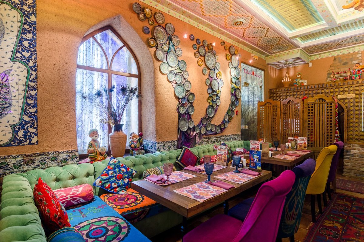 Маленькое кафе в Восточном стиле