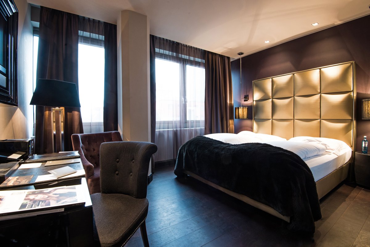 Подушкин гостиница Готика