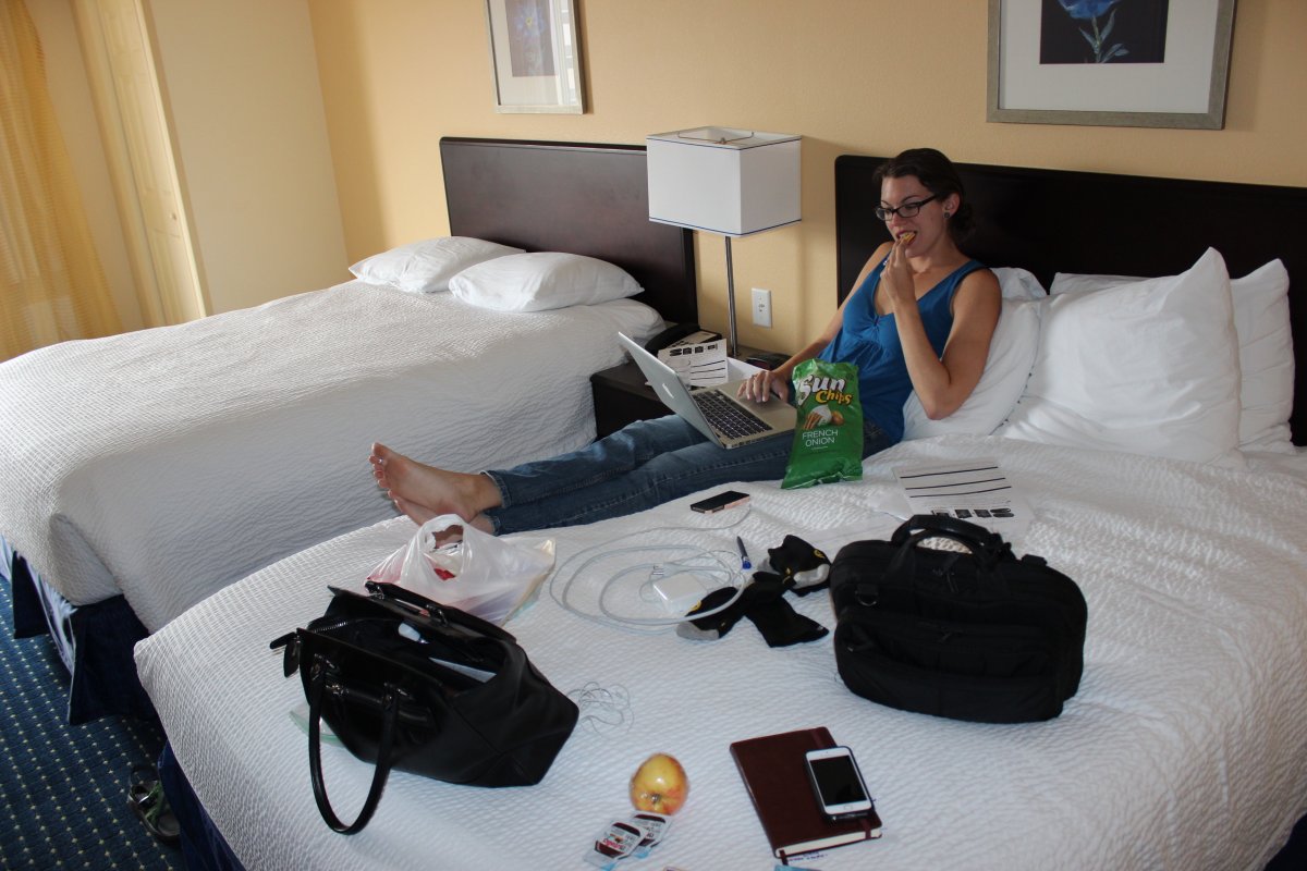 Семья в номере отеля