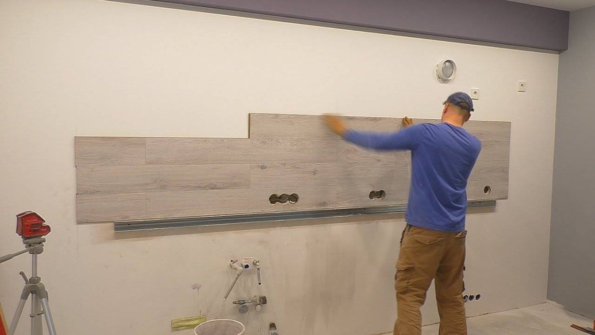 Кухня с деревянной столешницей