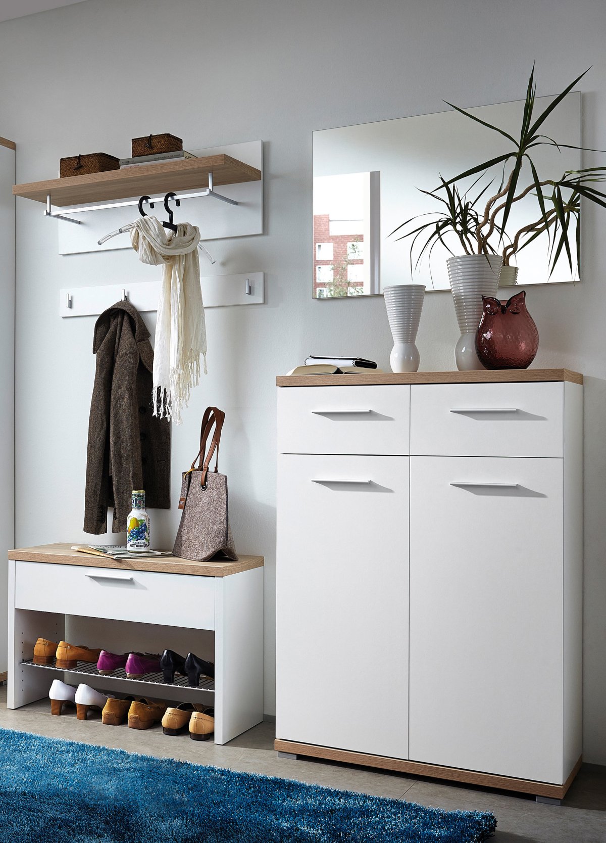 Прихожая белая