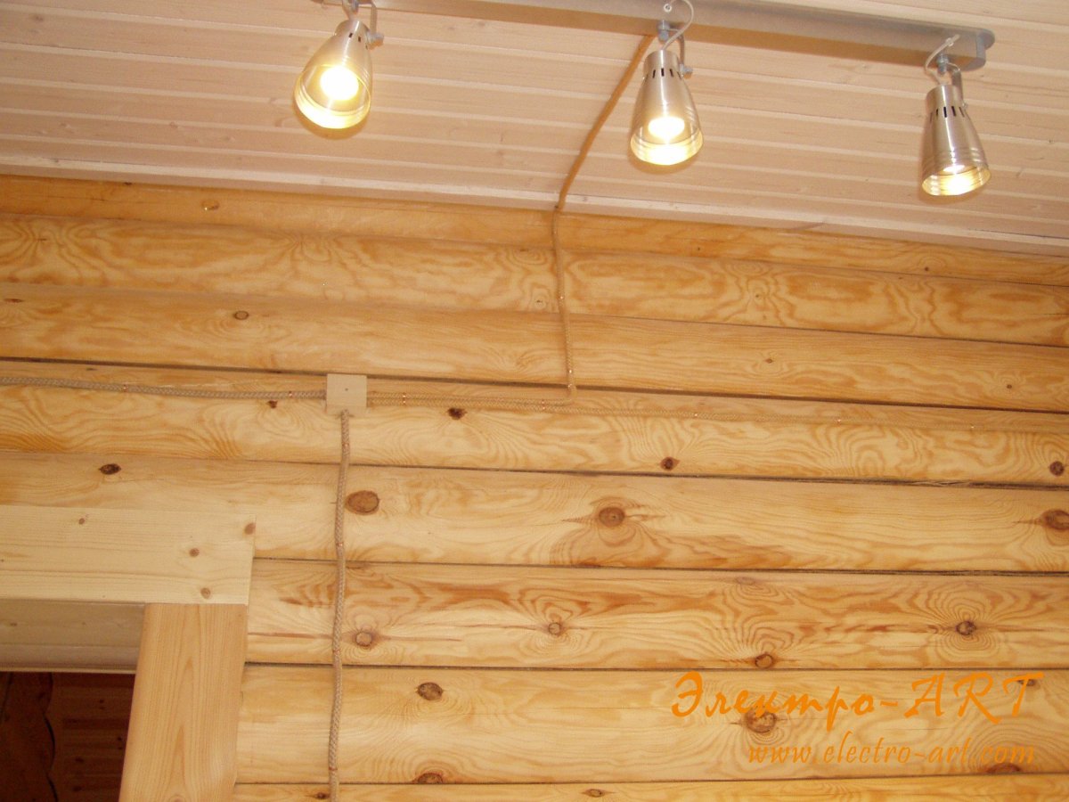 Деревянные люстры