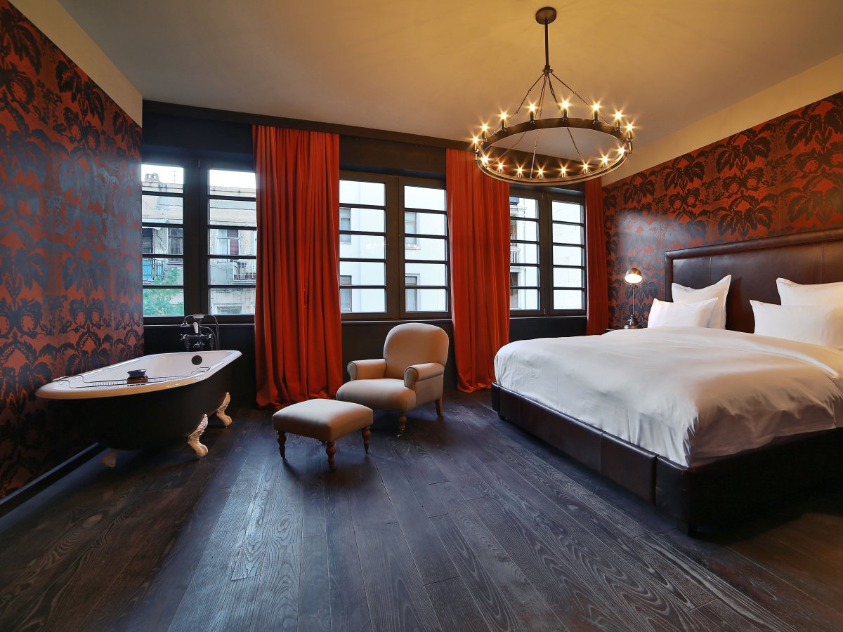 Отель небоскреб