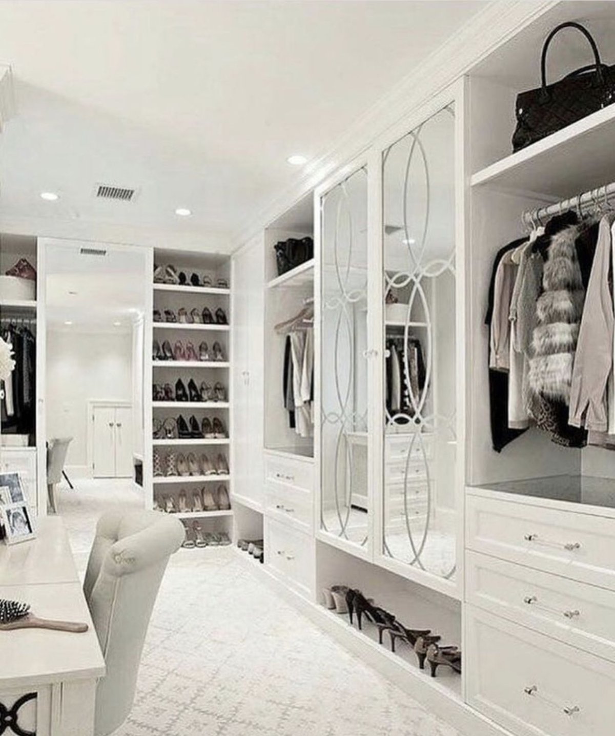 Красивые гардеробные комнаты