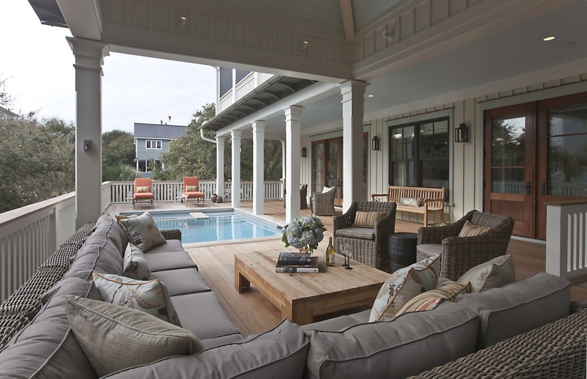 Домик с террасой