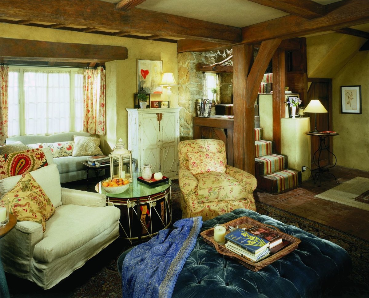 Оцилиндровочный дом в стиле Кантри и Прованс