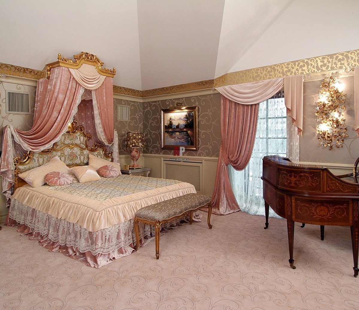 Венецианский стиль в интерьере квартиры