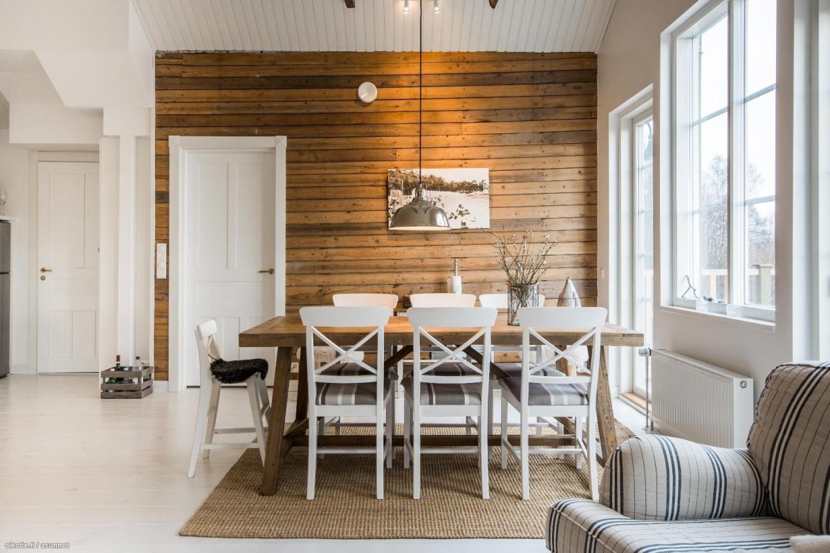 Белый деревянный пол в интерьере