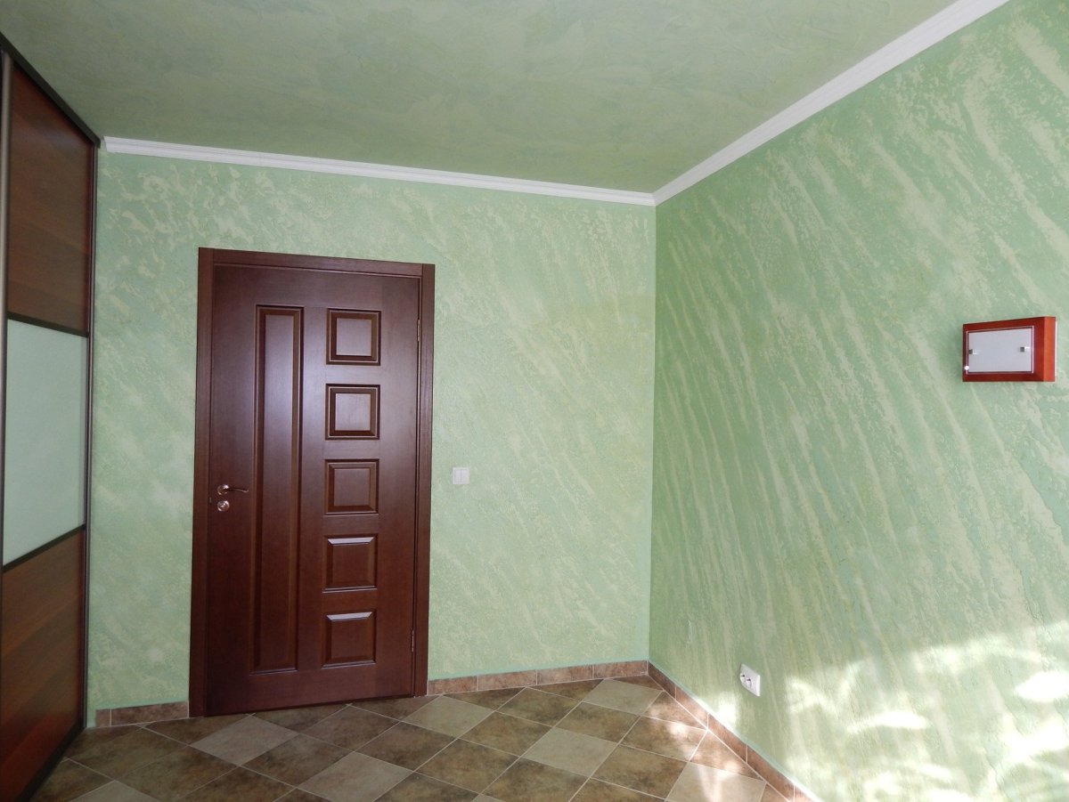 Фактурная шпаклевка короед