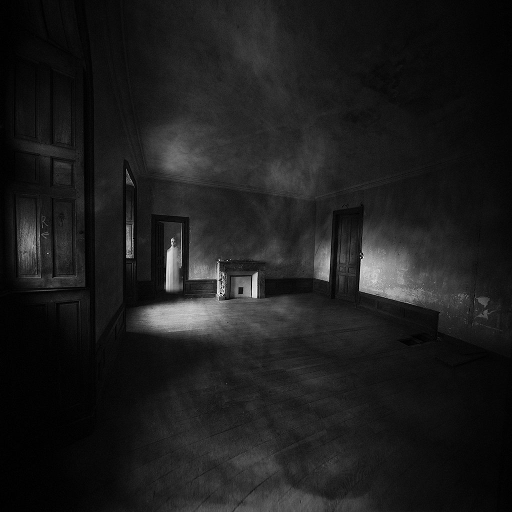 Dark room 4. Страшная комната. Темная комната. Пустая темная комната. Страшная тёмная комната.