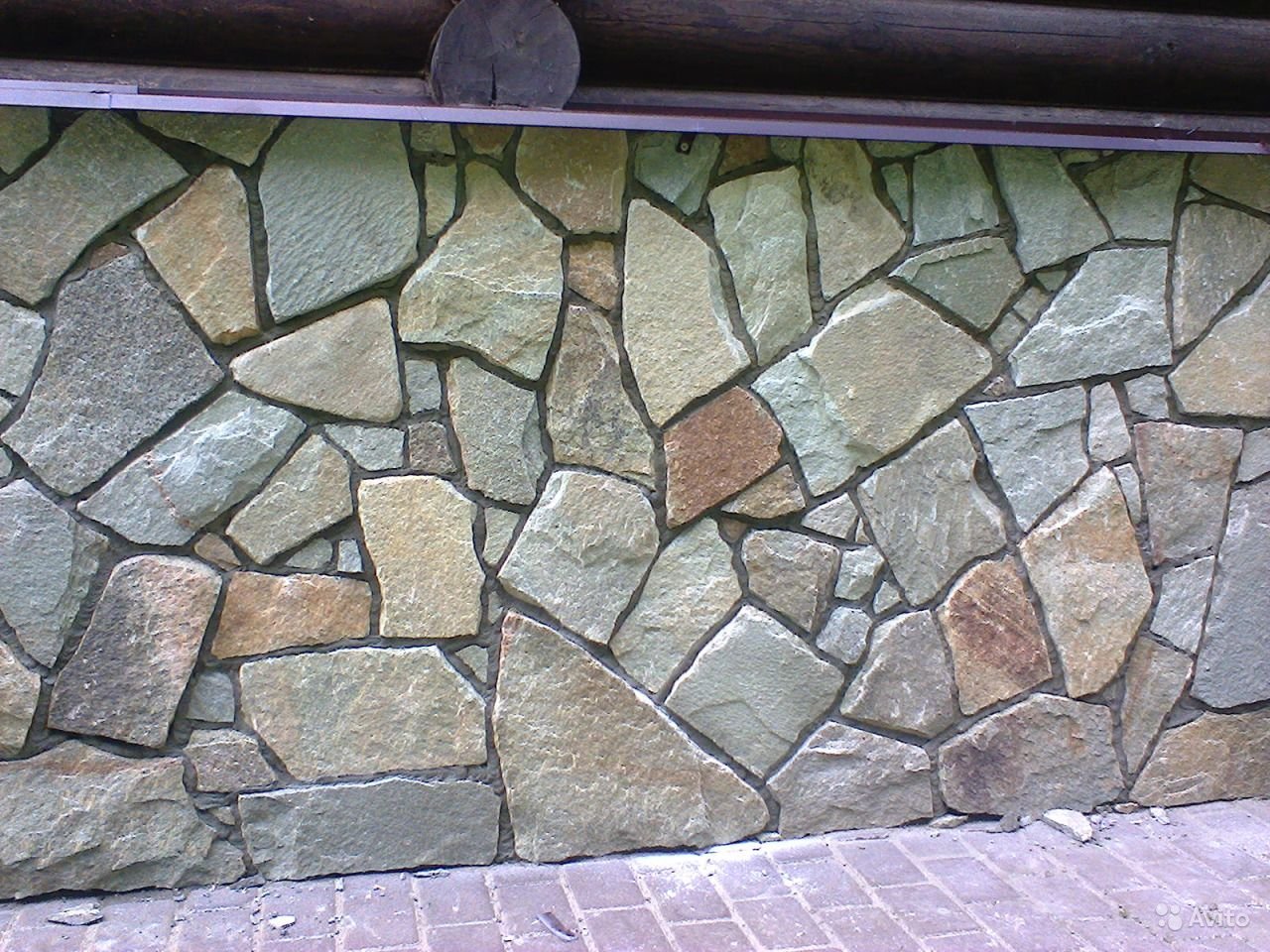 Луганский камень на цоколь