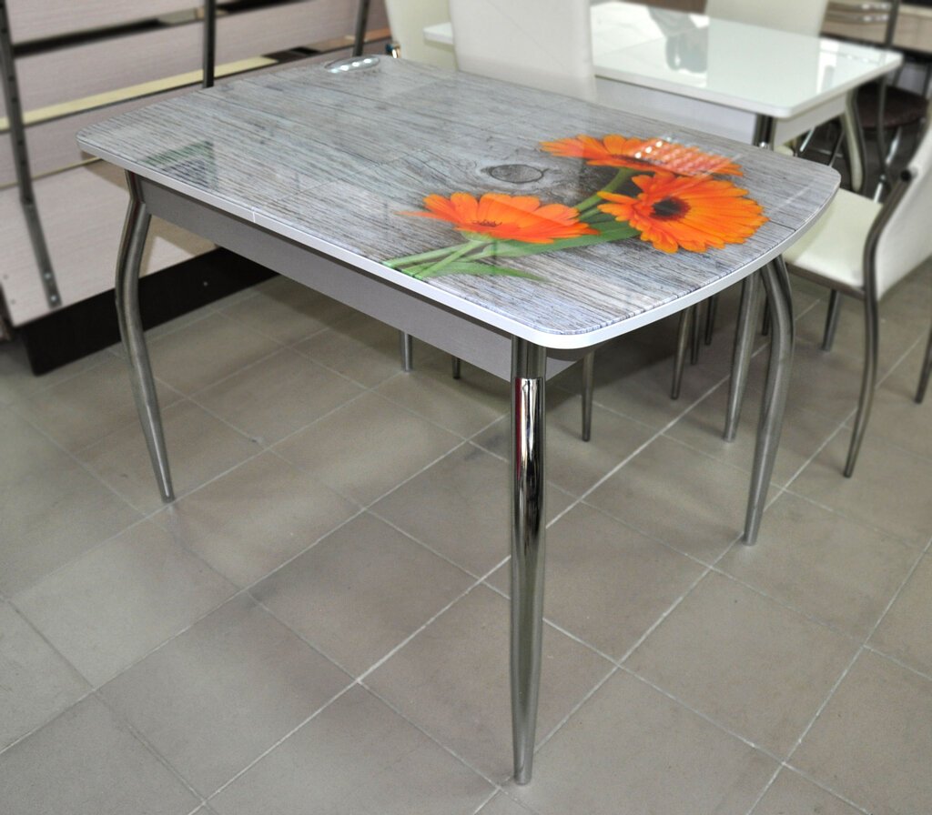 Стеклянный стол для кухни раздвижной