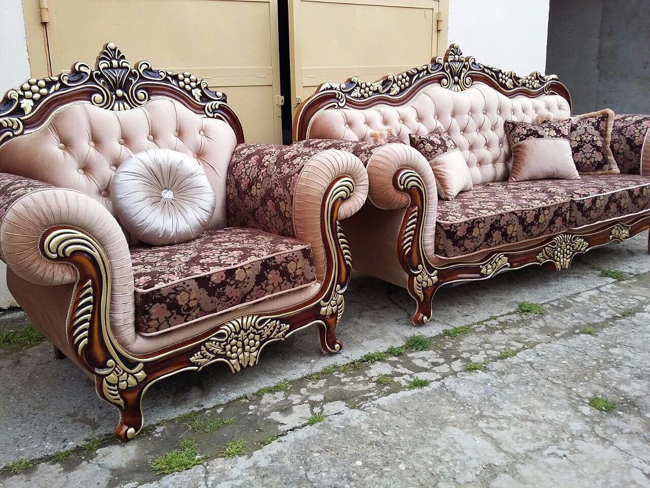 мягкая мебель в стиле рококо
