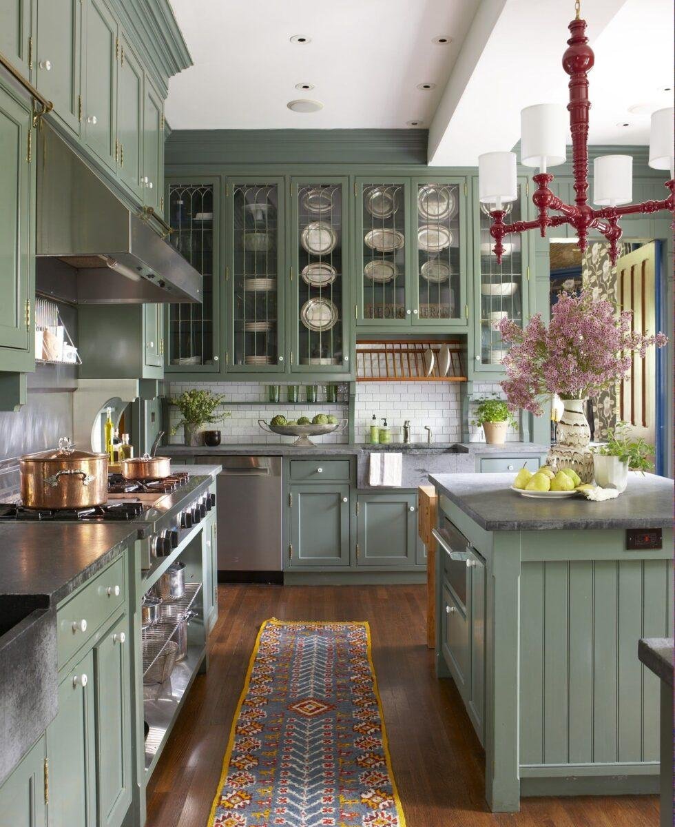 Сочетание серого и зеленого на кухне