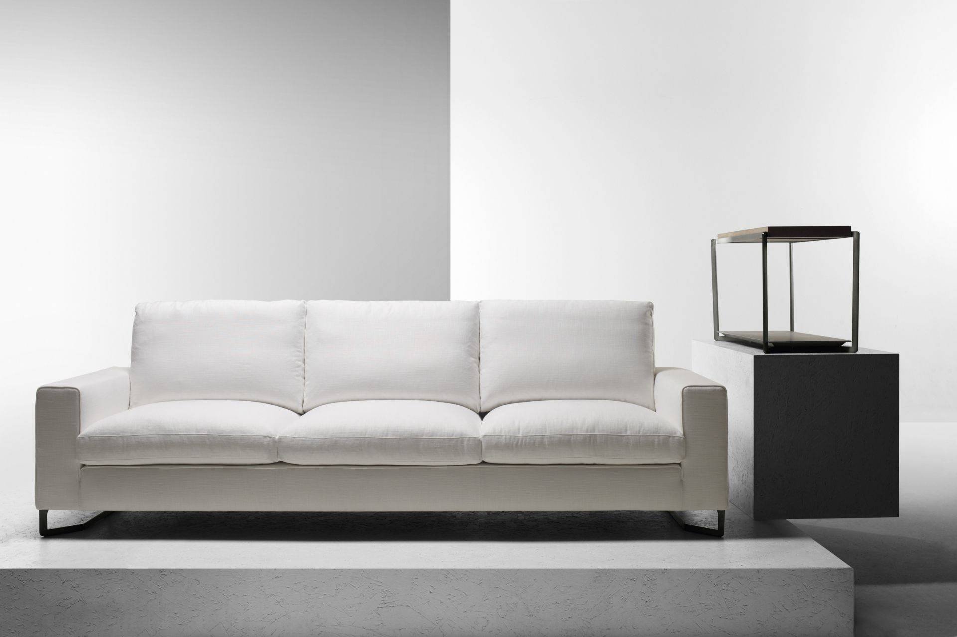 Диван Sylvain Sofa