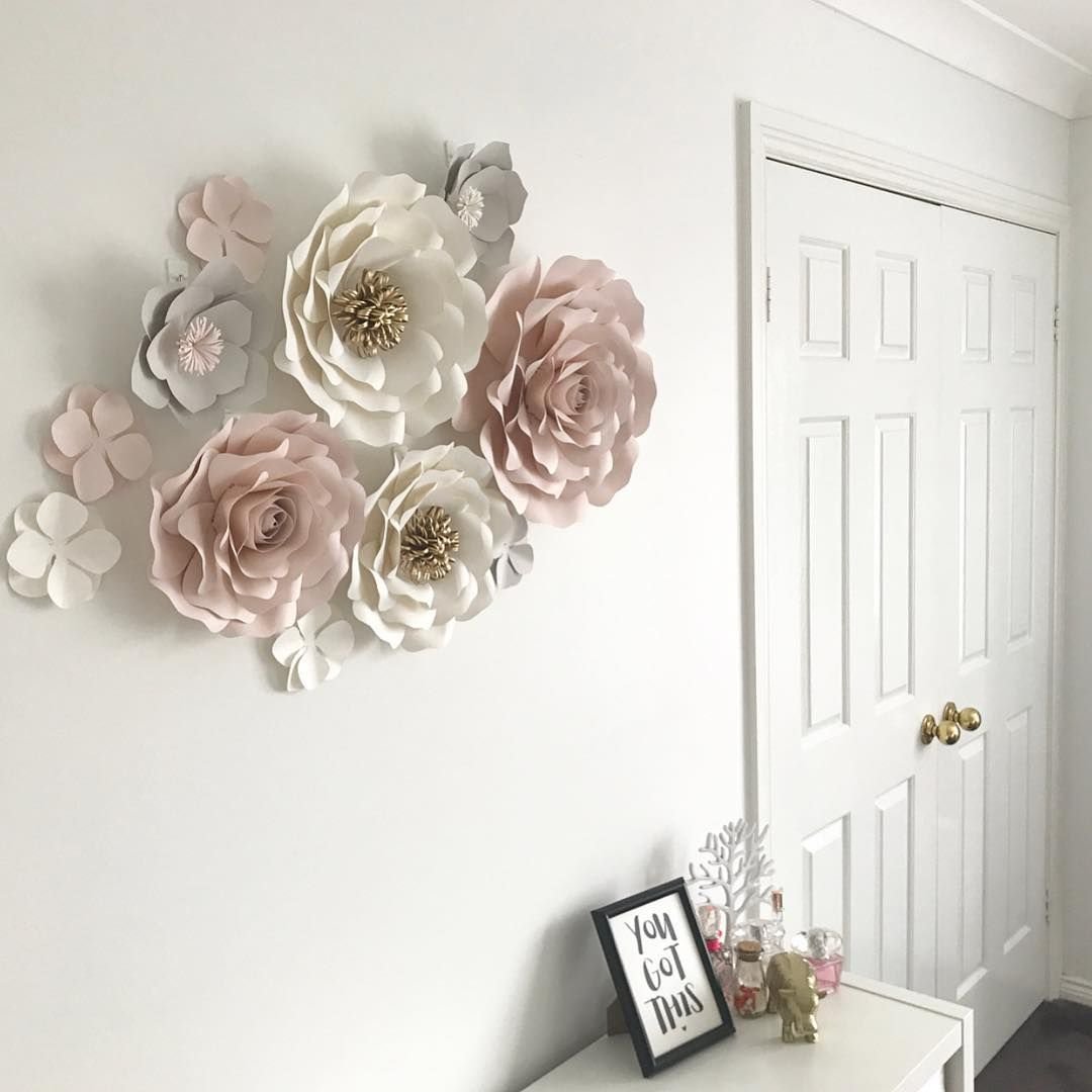 Красивые цветы на стены. Объемный декор стен. Бумажные цветы для декора. Бумажные цветы на стену. Объемные цветы на стену.
