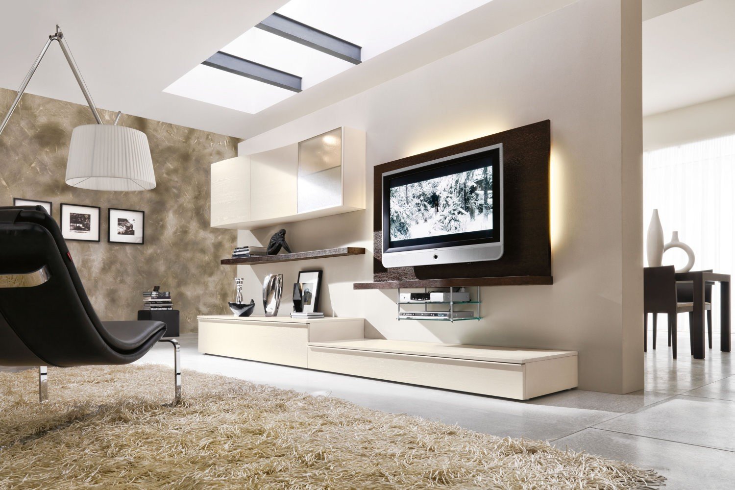Телевизор в интерьере гостиной в современном стиле фото