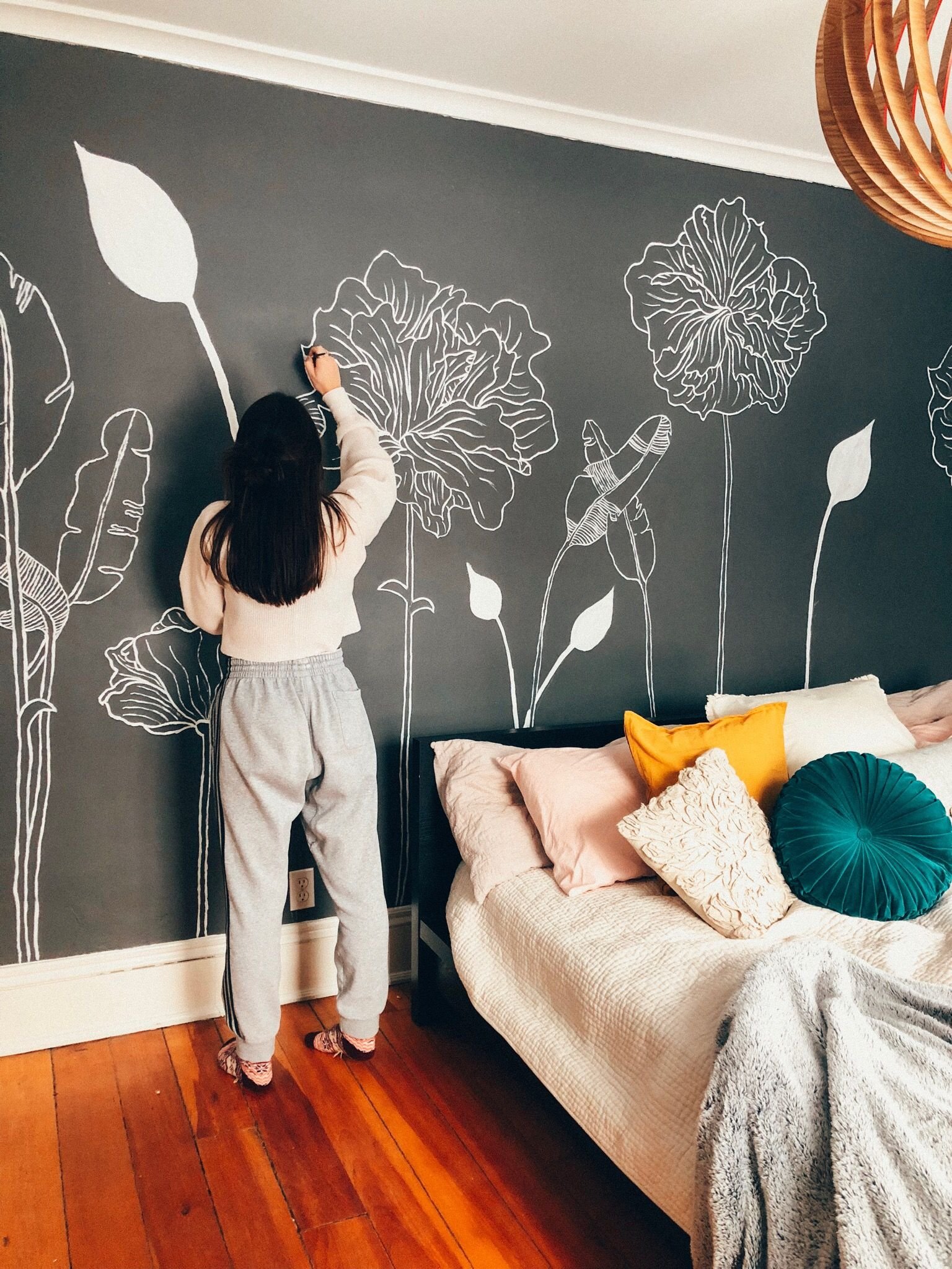 Как украсить комнату своими руками: идеи для уютного интерьера — INMYROOM
