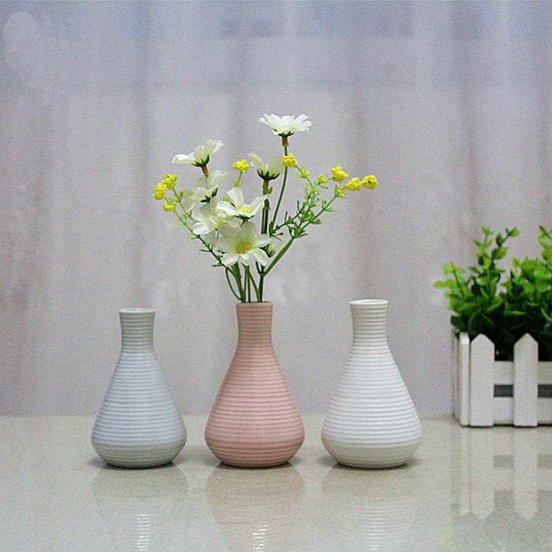 Декоративная вазочка. Вазочка для цветов. Маленькие вазочки. Миниатюрные вазочки для цветов. Маленькие вазы для цветов.