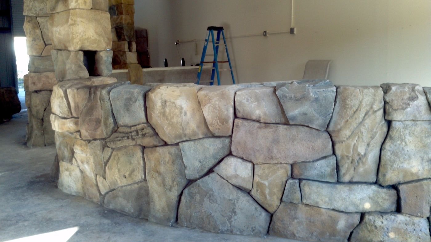 Concrete stone. Скала артбетон. Артбетон искусственный камень. Имитация природного камня. Камни из архитектурного бетона.