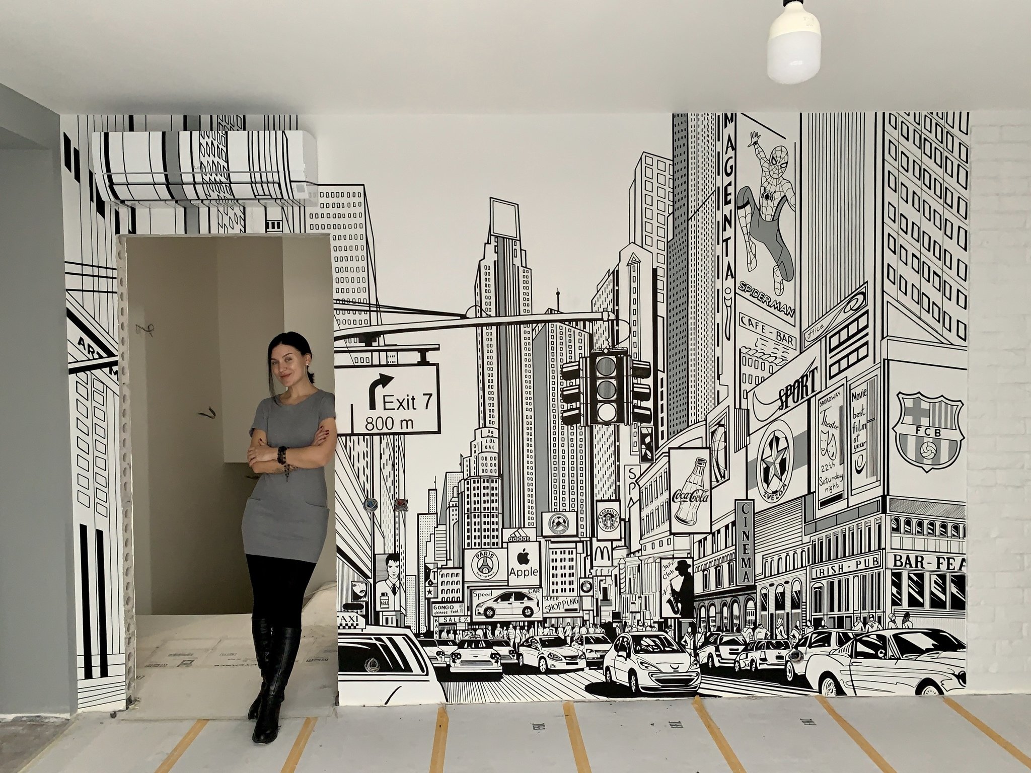 Квартиры, нарисованные на стенах квартир. Черно-белая роспись (Wall Art) Шарлотты Манн
