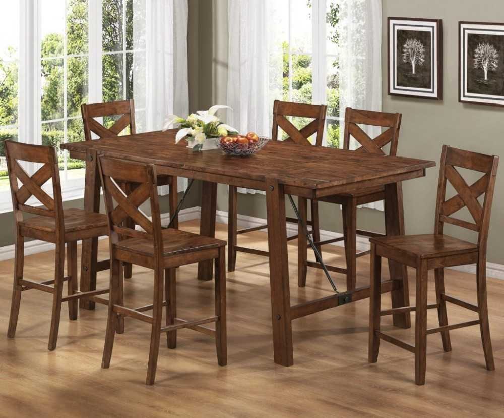 Деревянные столы и стулья для кухни