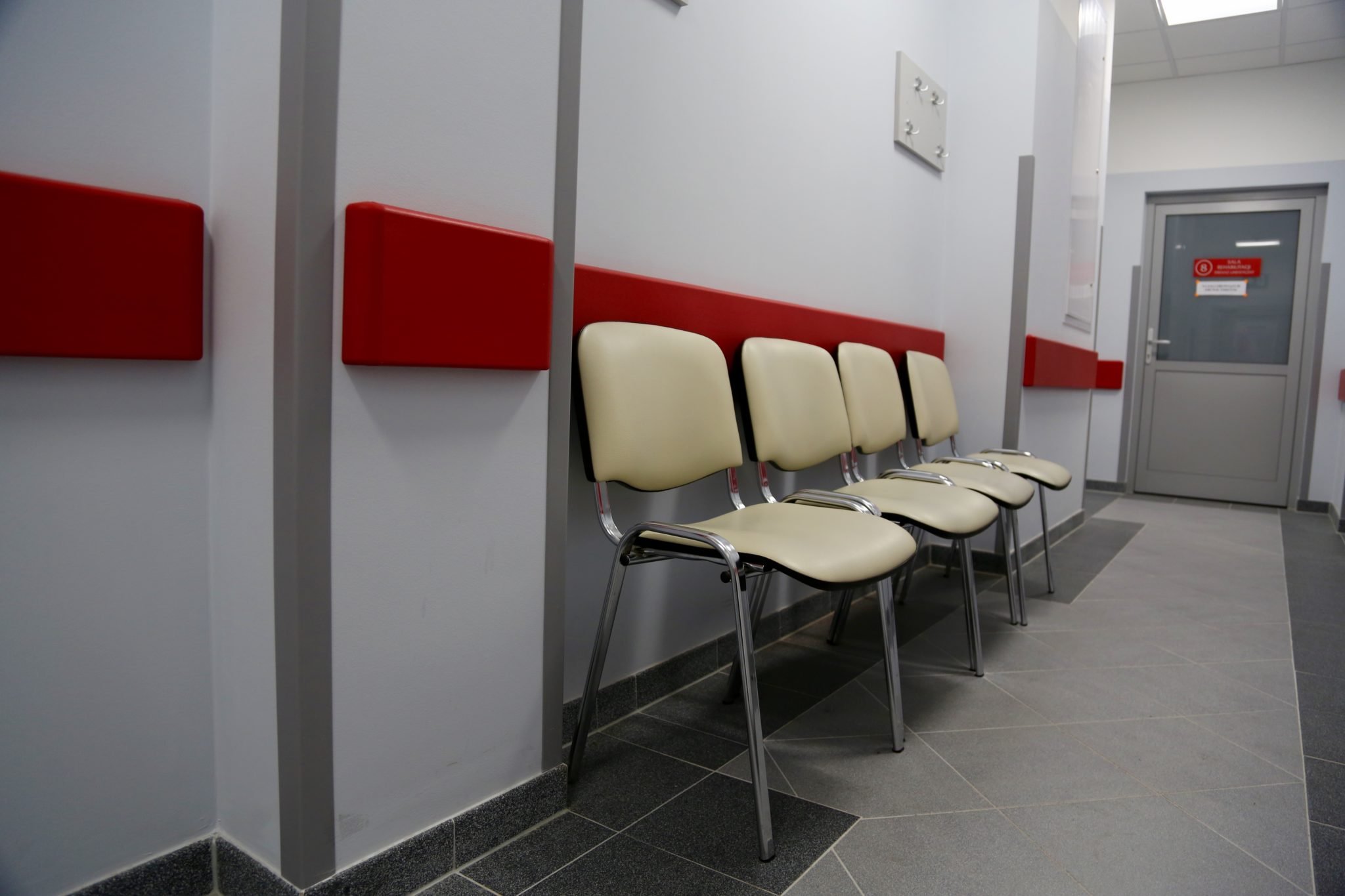 панель на стену защита от стульев