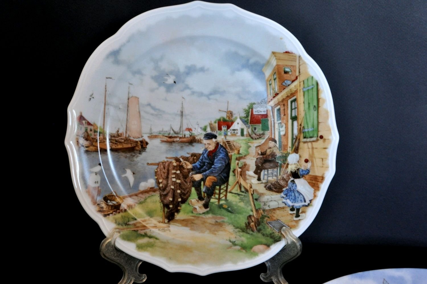 Colonial Couple W. S. George Canarytone Lido Dinner Plate